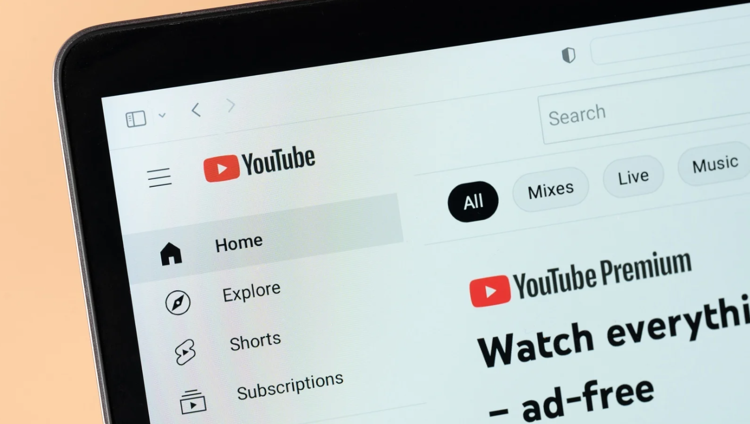 YouTube Confirms Crackdown on VPN Users Accessing Cheaper Premium Plans 2